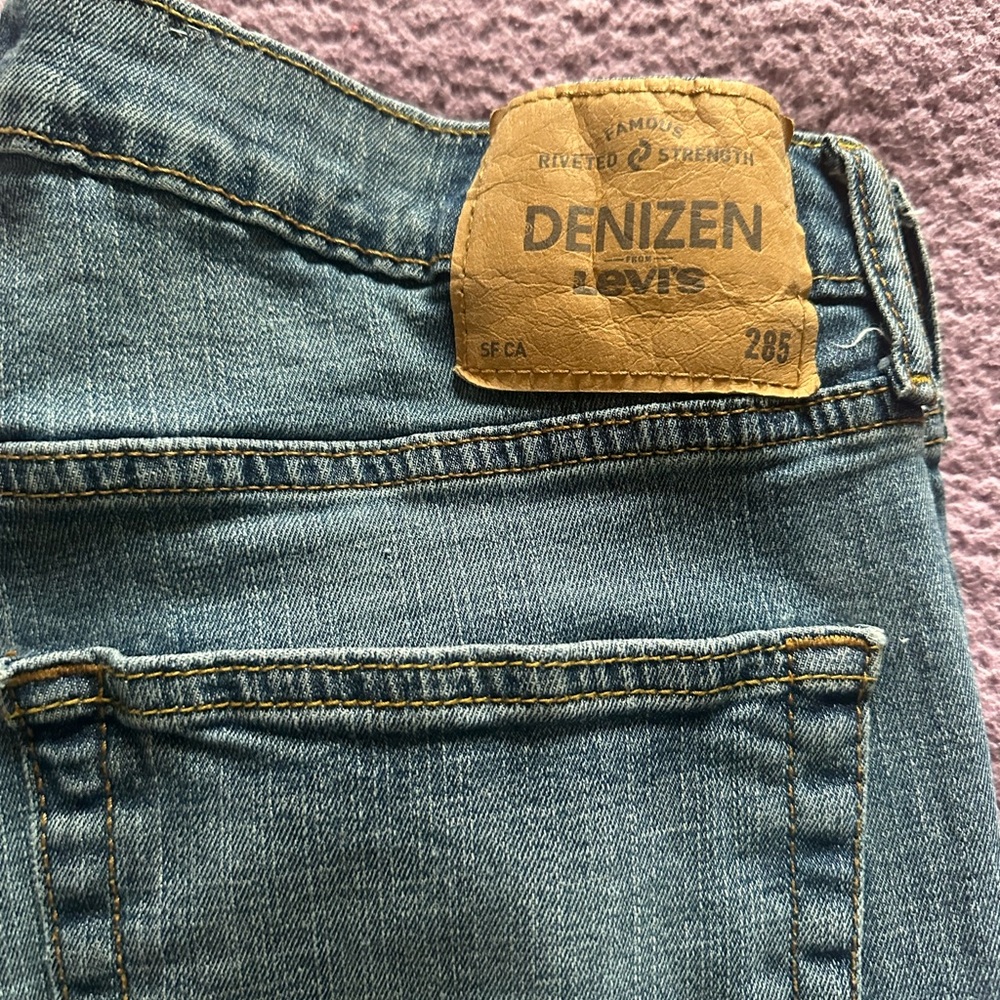 Denizen from Levi's Relaxed Fit Denim Size 36x30
